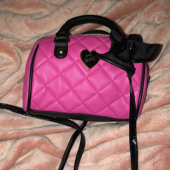 betsey johnson hot pink purse